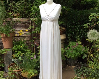 Vintage 70s Frank Usher wedding/evening goddess dress 34 ins bust.