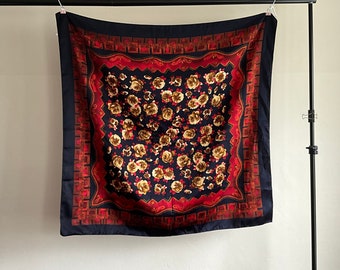 90s scarf headsquare with border and floral design.