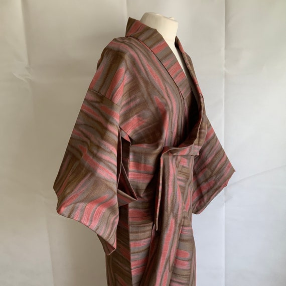 Vintage Japanese kimono, mid 20th century, pink, … - image 3