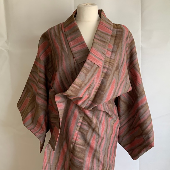 Vintage Japanese kimono, mid 20th century, pink, … - image 1