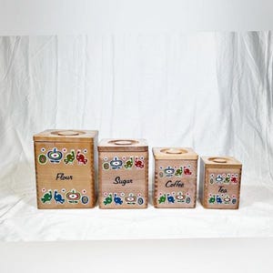 Vintage Hevco 4 Piece Kitsch Farmhouse Wooden Nesting Kitchen Canister Set Japan
