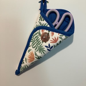 Quilted Tropical Motif Scissors Case Combo Pin and Needle Cushion, Scissor, Sewing Accessory, Sewing Gift, Seamstress Gift, Sewing Room