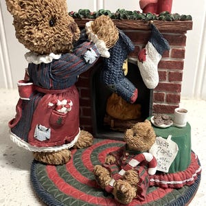 1998 The Windsor Bears Cranberry Commons, Ann and Me Figurine, Holiday Decor, Christmas Collectibles, Keepsake, Christmas Decor, Holidays