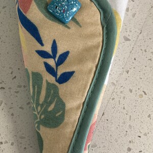 Quilted Tropical Motif Scissors Case, Pin and Needle Cushion, Scissor, Sewing Accessory, Sewing Gift, Seamstress Gift, Sewing Room Decor