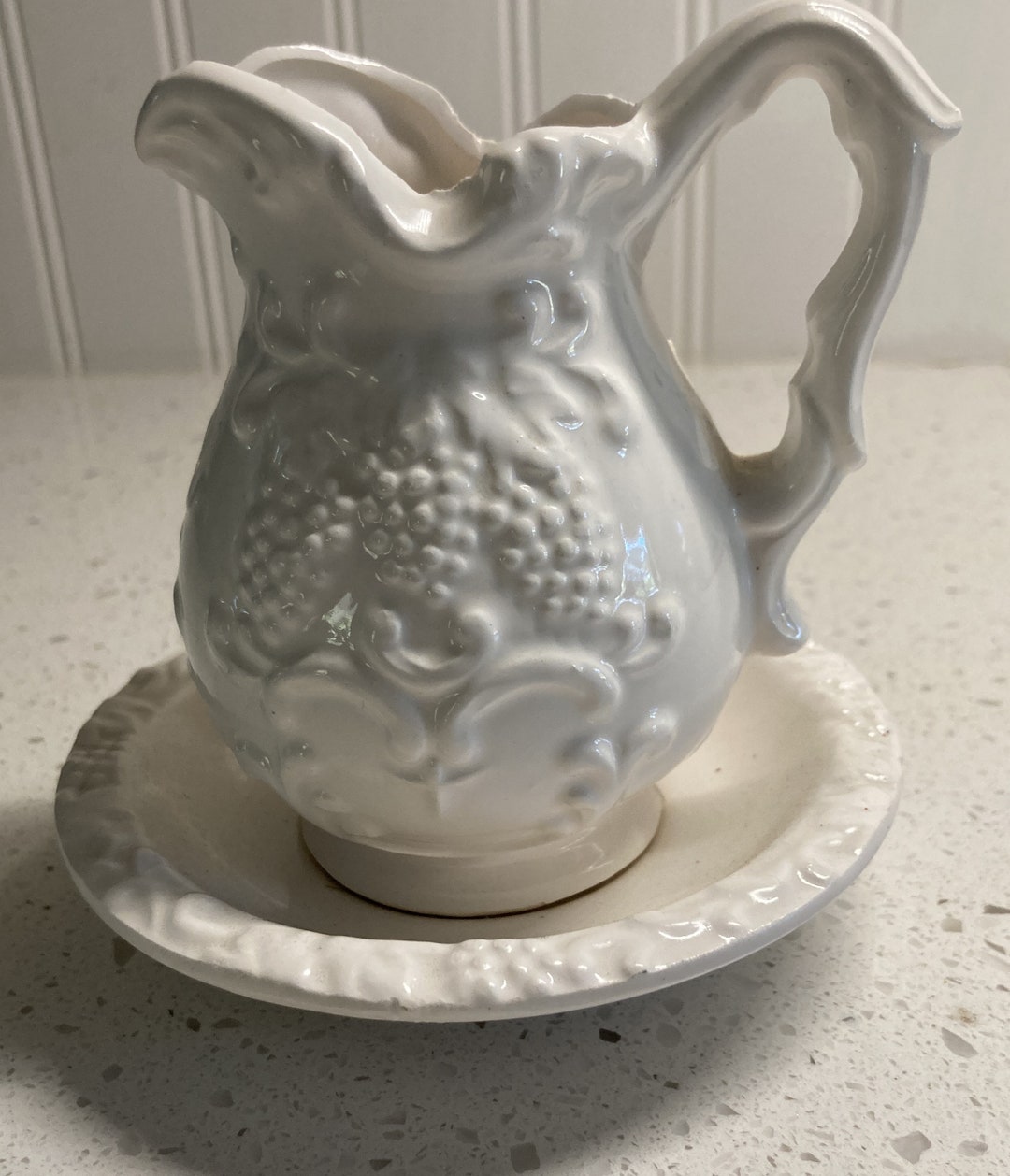 1960s White Miniature Grape Motif Pitcher With Basin/bowl 1960s White Miniature Grape Motif Pitcher With Basin/bowl