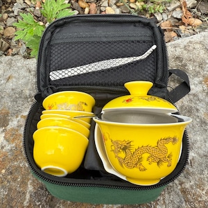 Chinese Dragon Styled Gaiwan Travel Tea Set with a Travel Bag