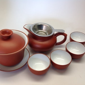 Beautifully crafted Yixing Gaiwan Tea Set 7pcs