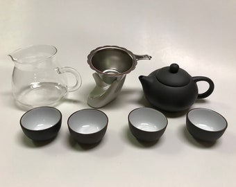 Beautifully crafted Yixing Tea Set with gift box