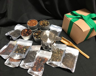Christmas Tea Sampler (10 Kinds!) with tea strainer Gift Wrap.