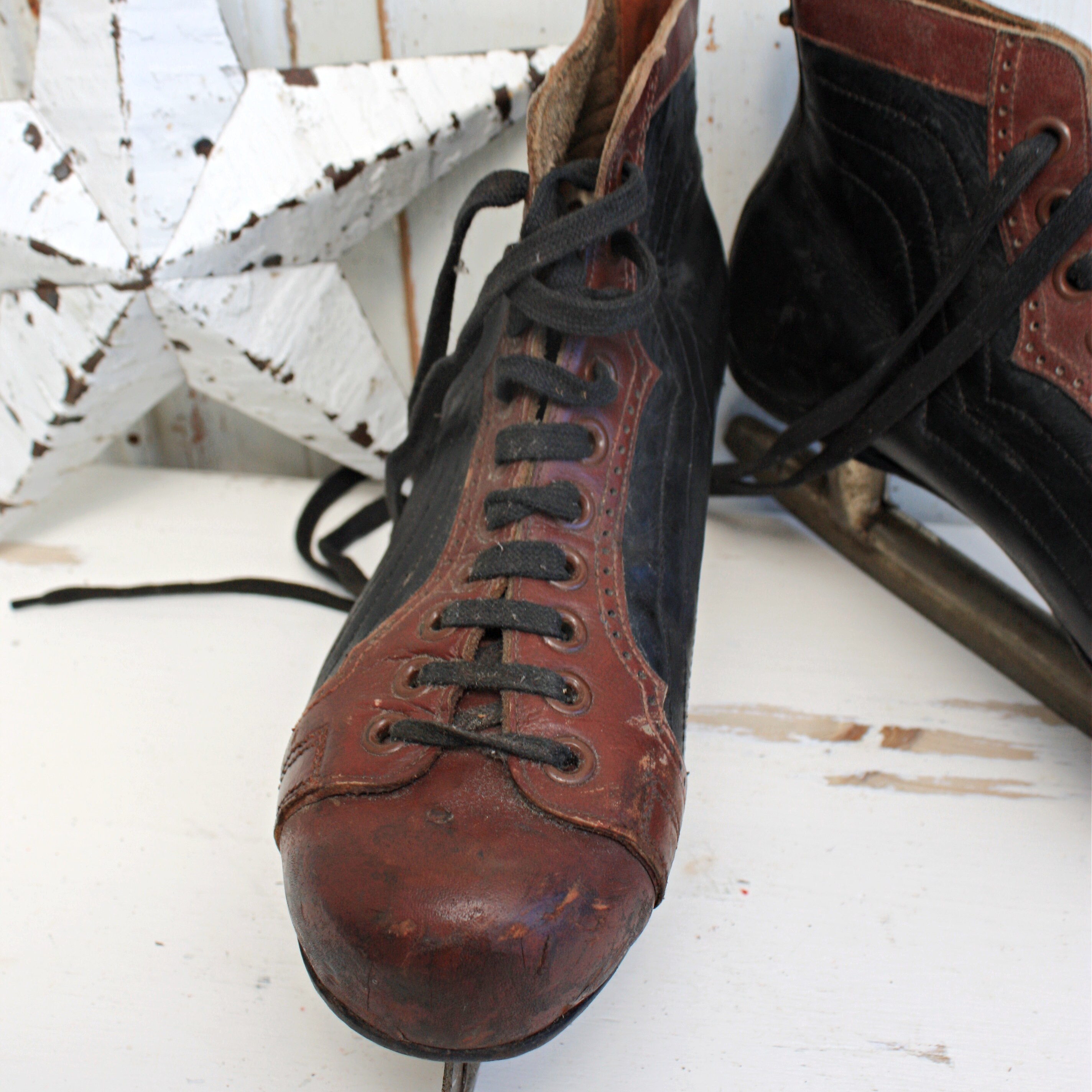 Old Brown Antique Leather Ice Skates Vintage Country Etsy UK