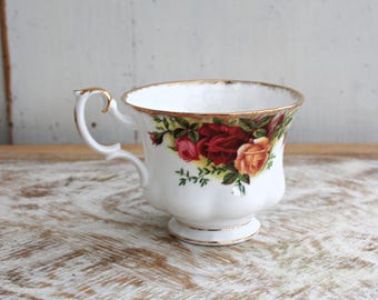 Royal Albert Bone China Tea Cups: Old Country Roses Pattern
