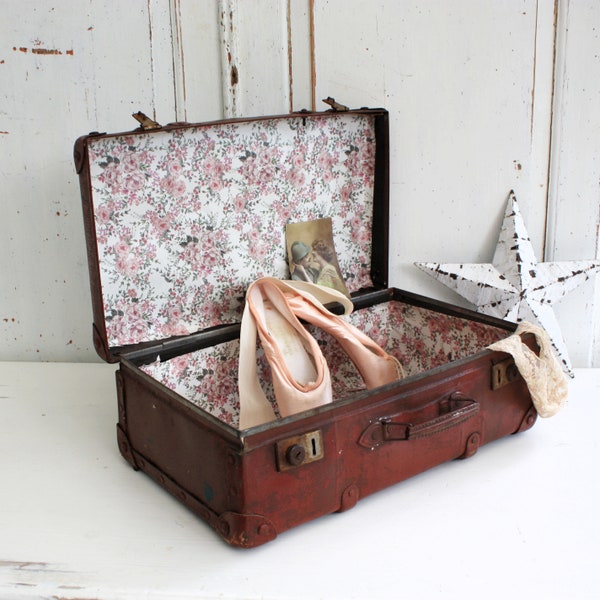 Original Old French Small Suitcase, Vintage decorative Luggage