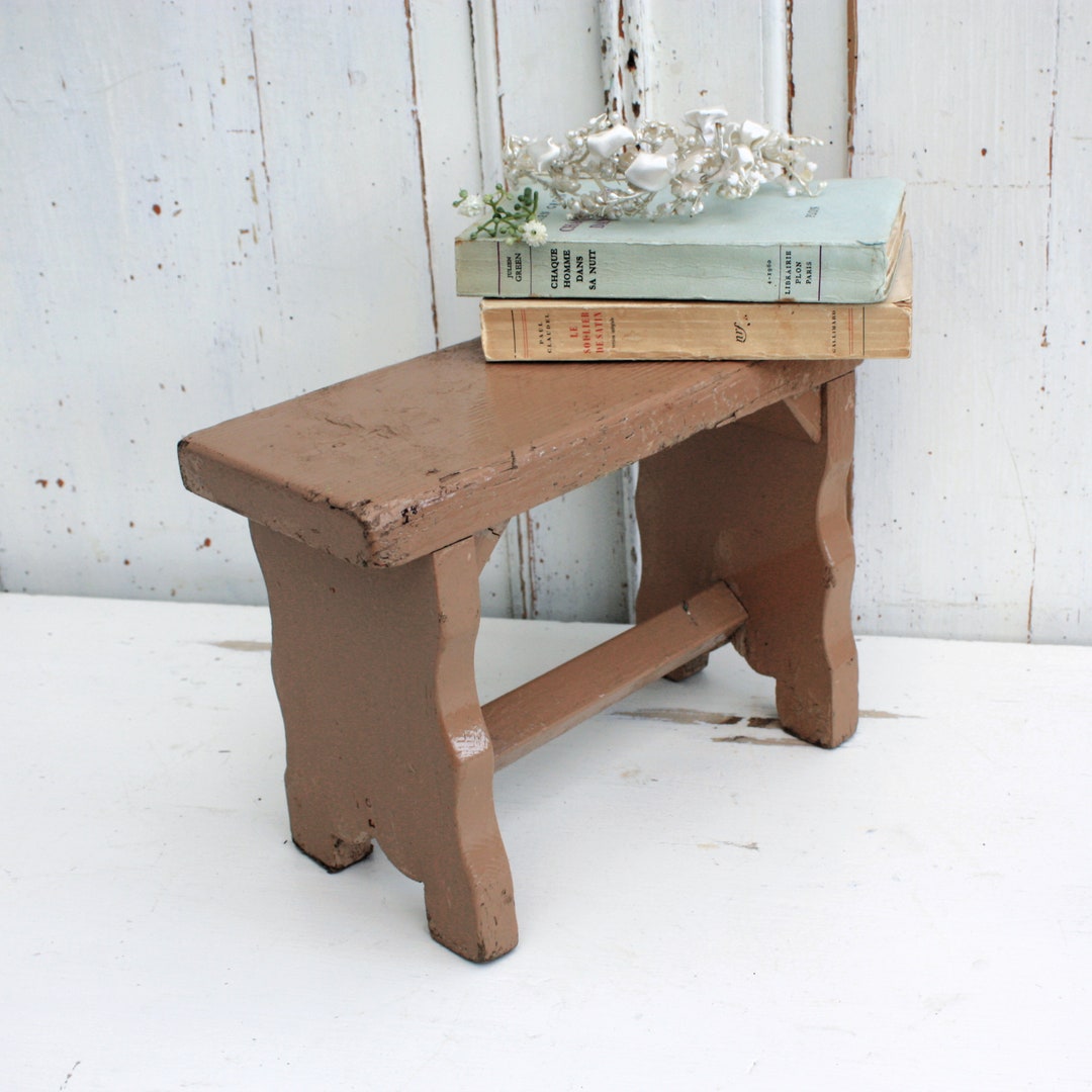 Old Rustic Painted Wooden Milking Step Stool, Vintage Painted Stool ...