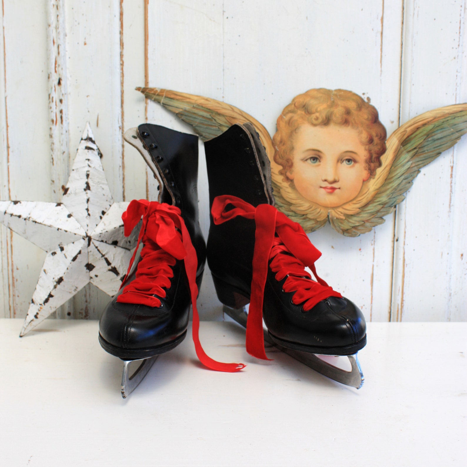 Pair of Leather Ice Skates Vintage Country Christmas Decor Etsy UK