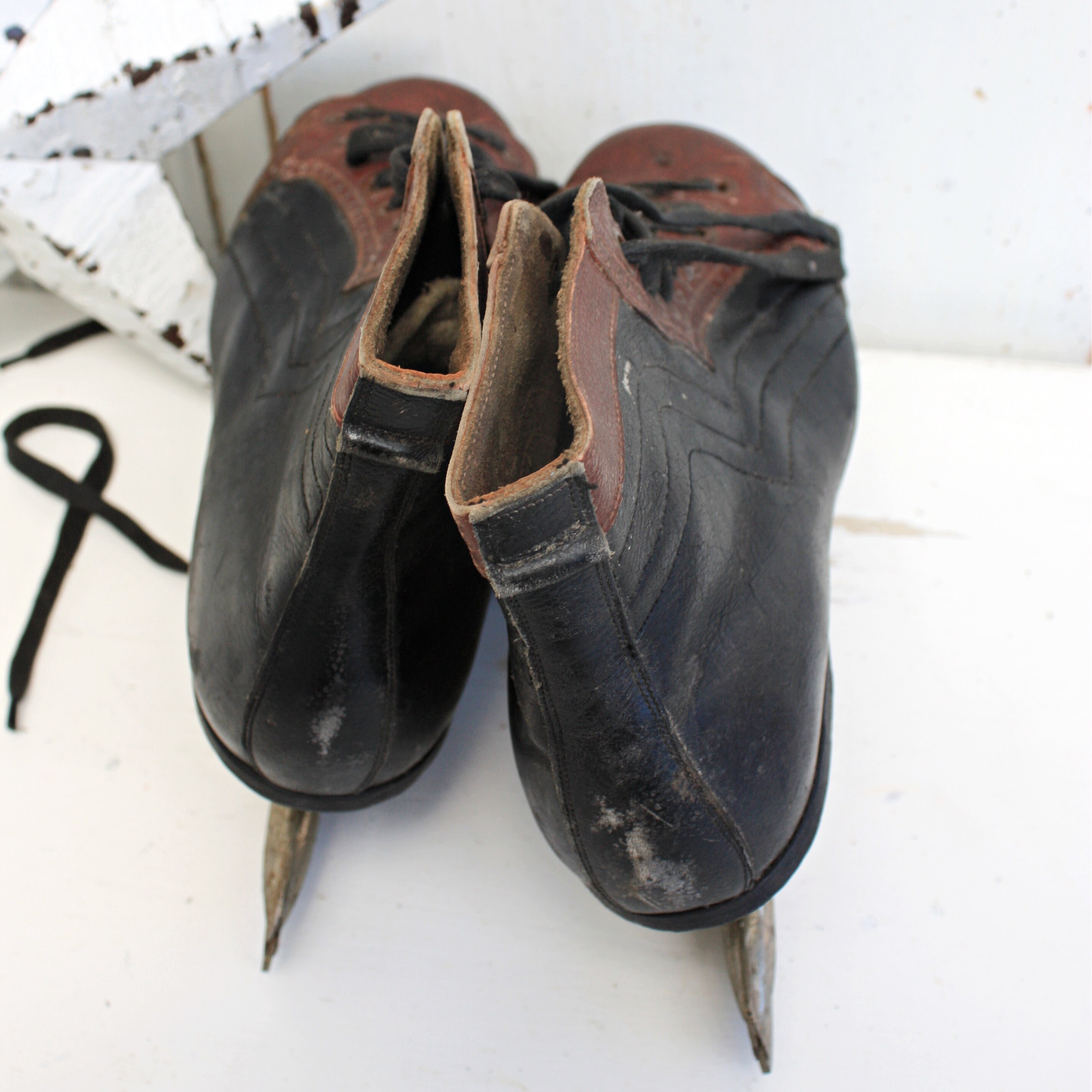 Old Brown Antique Leather Ice Skates Vintage Country Etsy UK