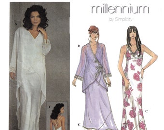 Elegant Women Sleepwear Simplicity 8912 V Neckline, Low Back Style Robe with Flutter Sleeve, Full Length Lace Trim Nightgown, Size 4-6-8-10
