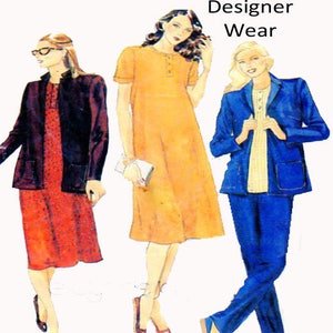Pode incluir: Três ilustrações de moda feminina mostrando diferentes estilos de roupas. A primeira mulher está vestindo um vestido longo vermelho escuro com uma jaqueta preta. A segunda mulher está vestindo um vestido amarelo de manga curta. A terceira mulher está vestindo um blazer azul e calças combinando. O texto "Designer Wear" está no topo da imagem.