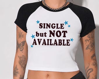 Camiseta Karol G Single But Not Available, Camiseta de concierto latina, Camiseta de béisbol raglán Regalo para fans