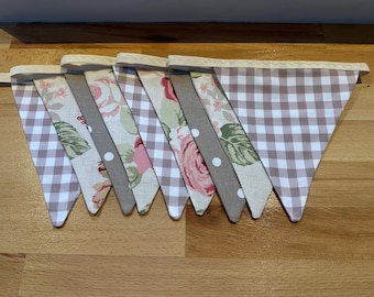 Vintage Floral Fabric Bunting: Shabby Chic Beige, 3 Meters