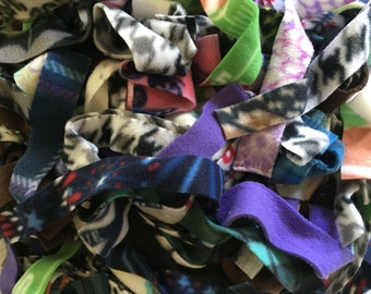 Fleece strips, Nesting strips, Fleece scraps, Burrowing pieces, Nesting fleece, Fleece bedding, Forage strips, Rat, Hedgehog, Guinea Pig
