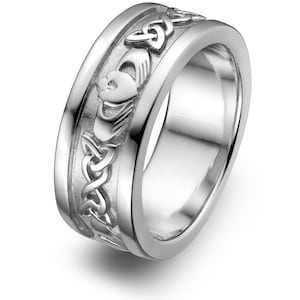 Men&#39;s Sterling Silver UMS-6345 Wedding Claddagh Ring