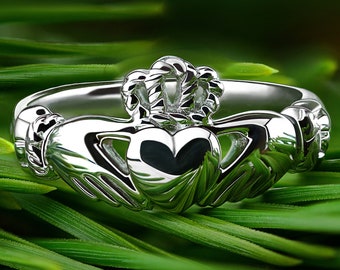 Sterling Silver ULS-6334 Claddagh Ring