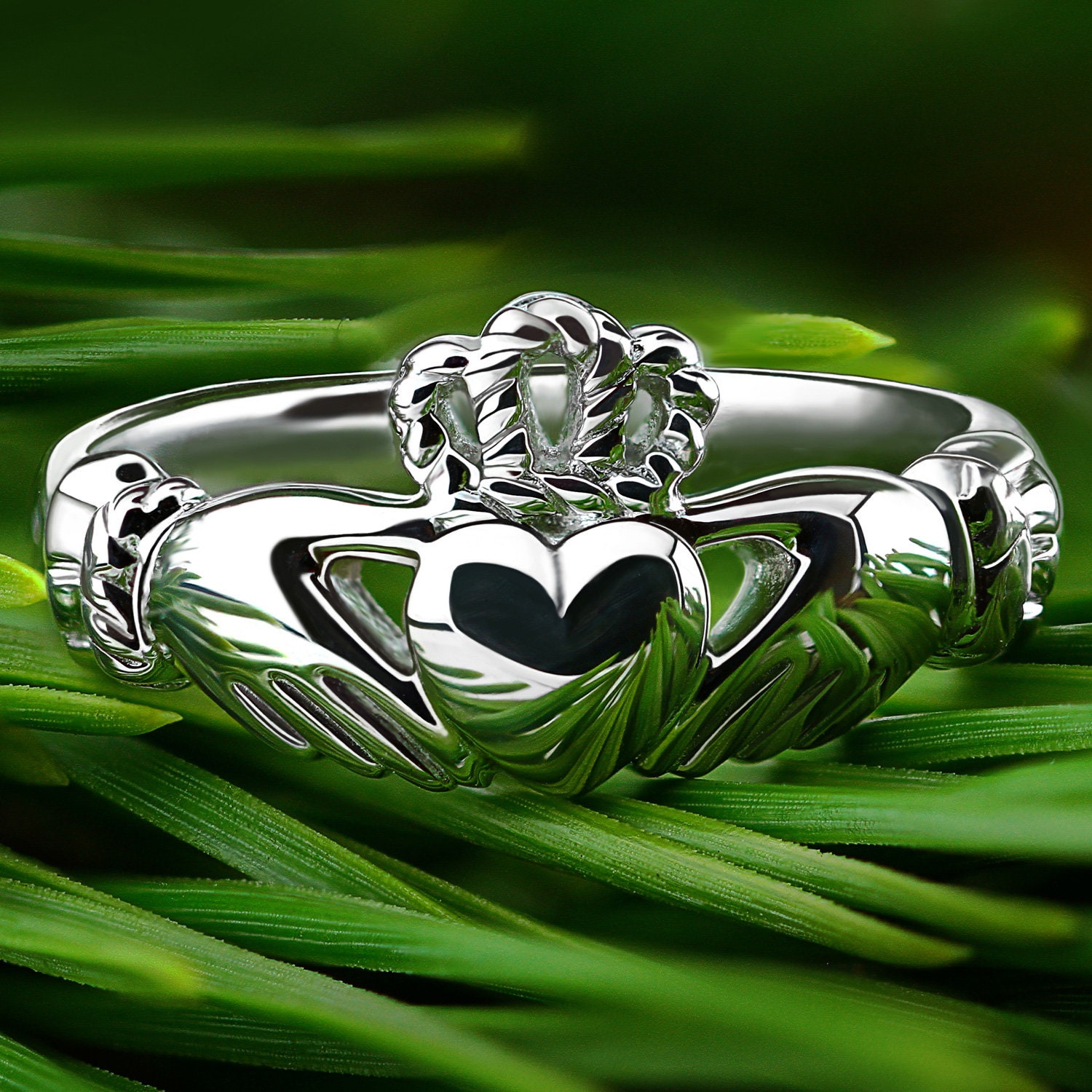 Avon claddagh ring best sale