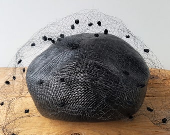 Vintage 1940s Designer EVELYN VARON Exclusive Raffia Black Hat Paris New York Label Parisian Designer Spotted Veil Evening Formal Ladies