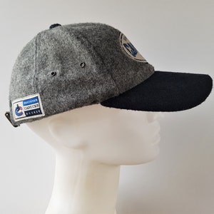 Cappello vintage anni '90 Vancouver CANUCKS Sports Specialties in lana con cinturino posteriore - Cintura in pelle Cappellino da hockey ufficiale NHL bicolore - Era West Coast Express immagine 7
