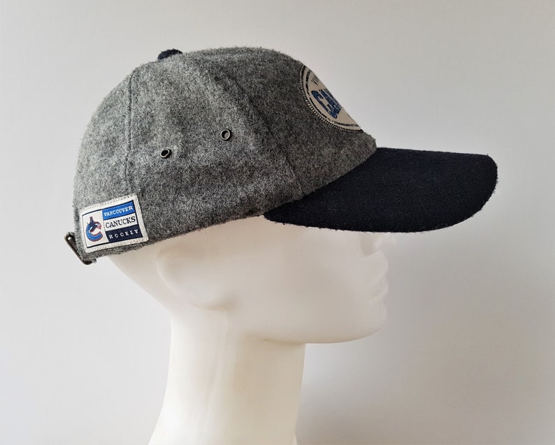 Cappello vintage anni '90 Vancouver CANUCKS Sports Specialties in lana con cinturino posteriore - Cintura in pelle Cappellino da hockey ufficiale NHL bicolore - Era West Coast Express immagine 7