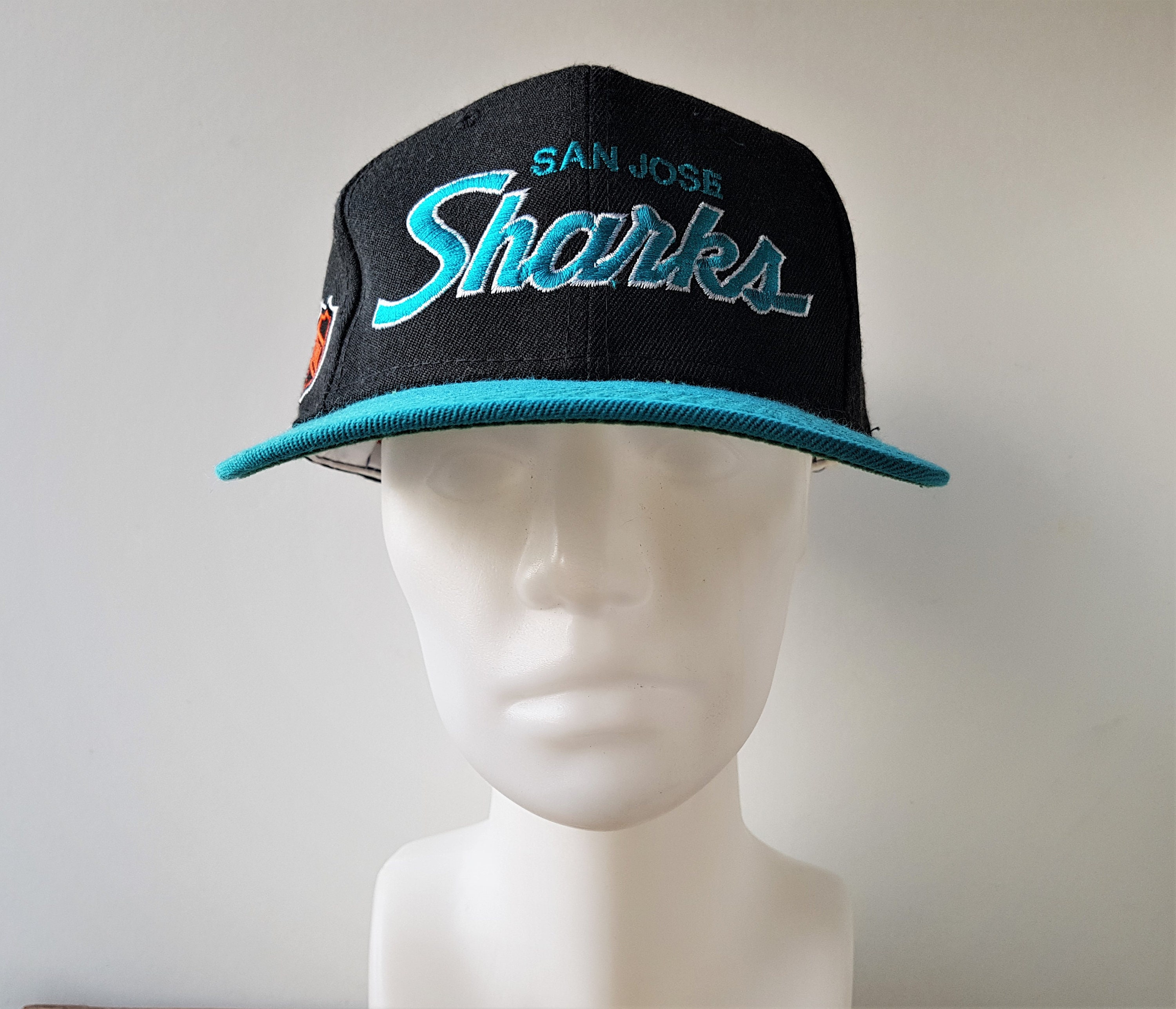 BAIT x NHL x American Needle San Jose Sharks NHL Retro Snapback Cap (black  / turquoise)