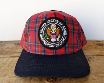 Gorra de béisbol vintage de los 90 de los ESTADOS UNIDOS DE AMÉRICA WASHINGTON D.C. con parche de águila a cuadros, 6 paneles y cierre ajustable - Sello presidencial Kc Ballcap