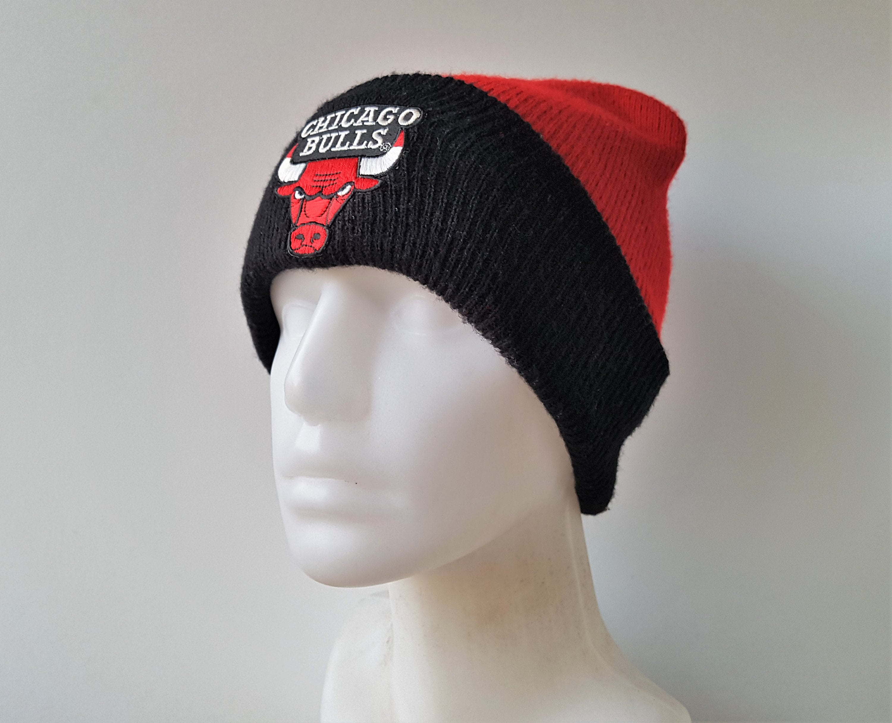 Girls Youth New Era Black Chicago Bulls Cozy Cuffed Knit Hat with Pom