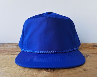 Gorra de béisbol vintage de los años 90 con correa trasera y forro de cuerda azul, lisa, minimalista, de stock muerto, visera plana, sin logotipo, unisex, marca KC, estilo urbano.
