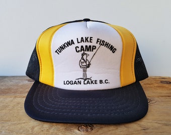 Vintage TUNKWA LAKE FiSHING CAMP Logan Lake B.C. Trucker Hat Black Mesh Yellow Stripe Snapback Baseball Cap Tenting Rv Site Souvenir Ballcap