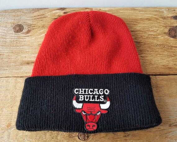 Vintage 90s CHICAGO BULLS Red Black 