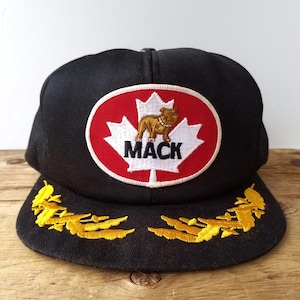 Vintage 80s MACK TRUCKS Canada Maple Leaf Trucker Hat - Promo-Wear Snapback Baseball Cap -Original Laurel Leaf Visor Bulldog Patch Ballcap