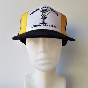 Vintage TUNKWA LAKE FISHING CAMP Logan See B.C. Trucker Hat Schwarz Netz Gelb Streifen Snapback Baseball Cap Tenting Rv Seite Souvenir Ballcap