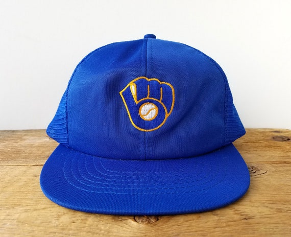 Vintage 80s MILWAUKEE BREWERS Official MLB Trucke… - image 1