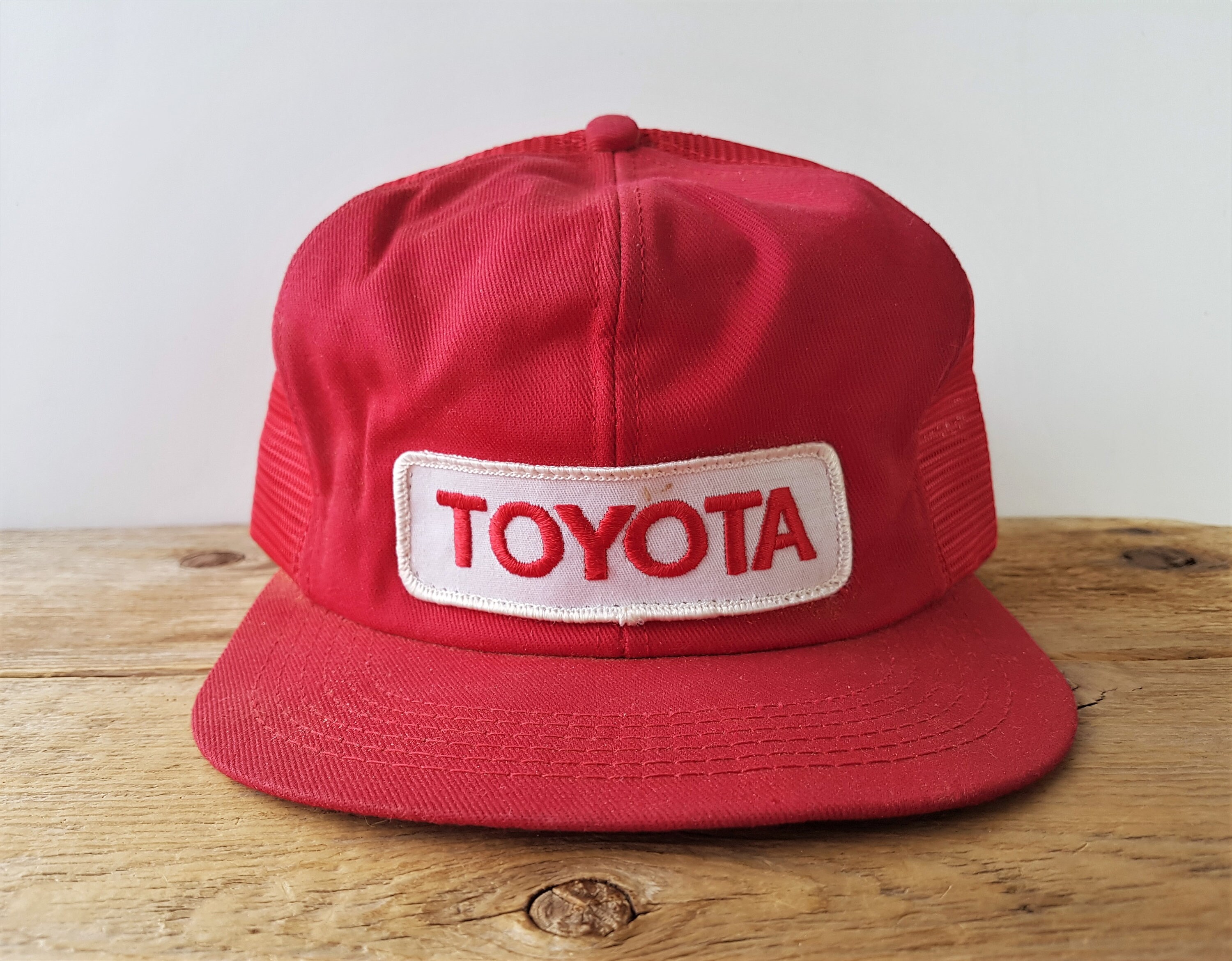 TOYOTA Original Vintage 70s Trucker Hat 