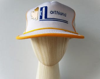 Vintage NORTHLAND Kanada Trucker-Hut - Verstellbare Baseballkappe mit weißem Mesh, goldenem Seil gefüttert und verstellbarer Snapback - Unbekanntes Ahornblatt-Logo Promo Ballcap