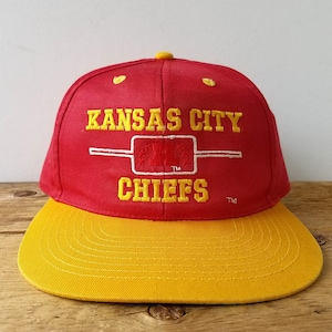 Vintage 90s Kansas City CHIEFS Snapback Hat - Drew Pearson Official NFL Embroidered Spell Out Football Sports Baseball Cap - 2 Tone Ballcap