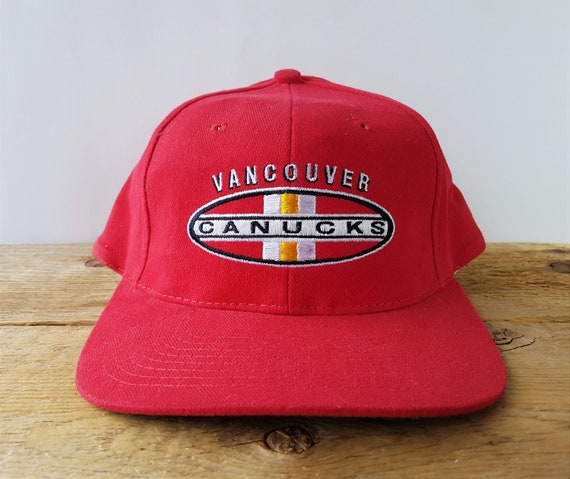 vintage canucks hat