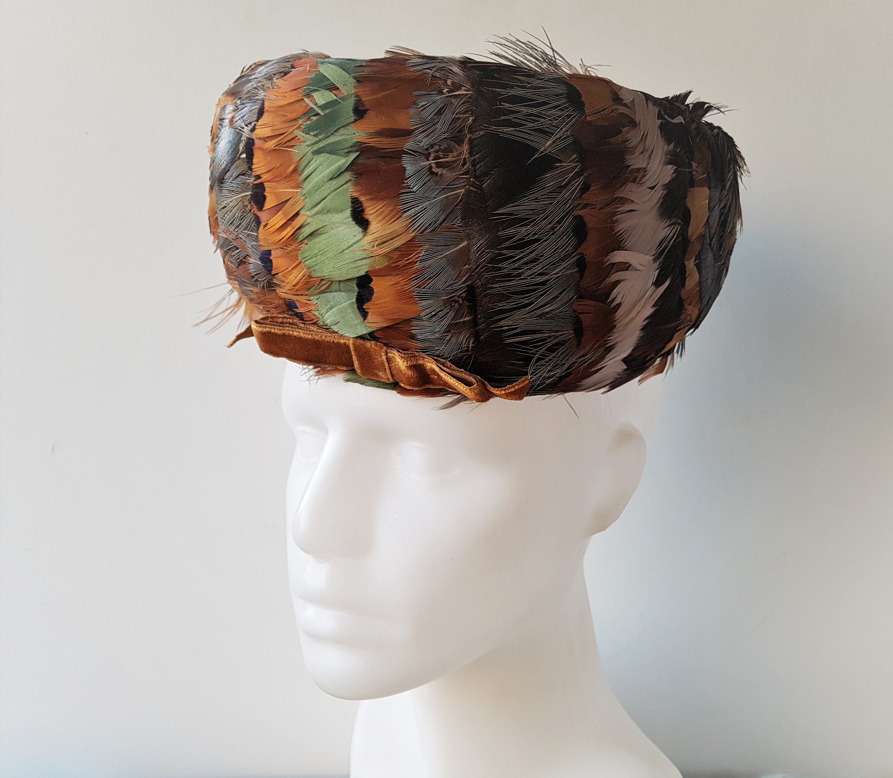 Vtg 1950s Pheasant Feather Pillbox Hat Brown Cocktail Millinery Satin Lined EUC! Brown Feather Pillbox Vintage Hats for Women for sale | eBay main image 4