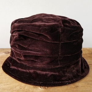 Vintage 90s Streetwear Wool Blend Velvet Deep Pile Fleece Bucket Hat Cap Womens Burgundy Vintage Velvet Hat Bucket Hat Women with Brim 90s  main image 2