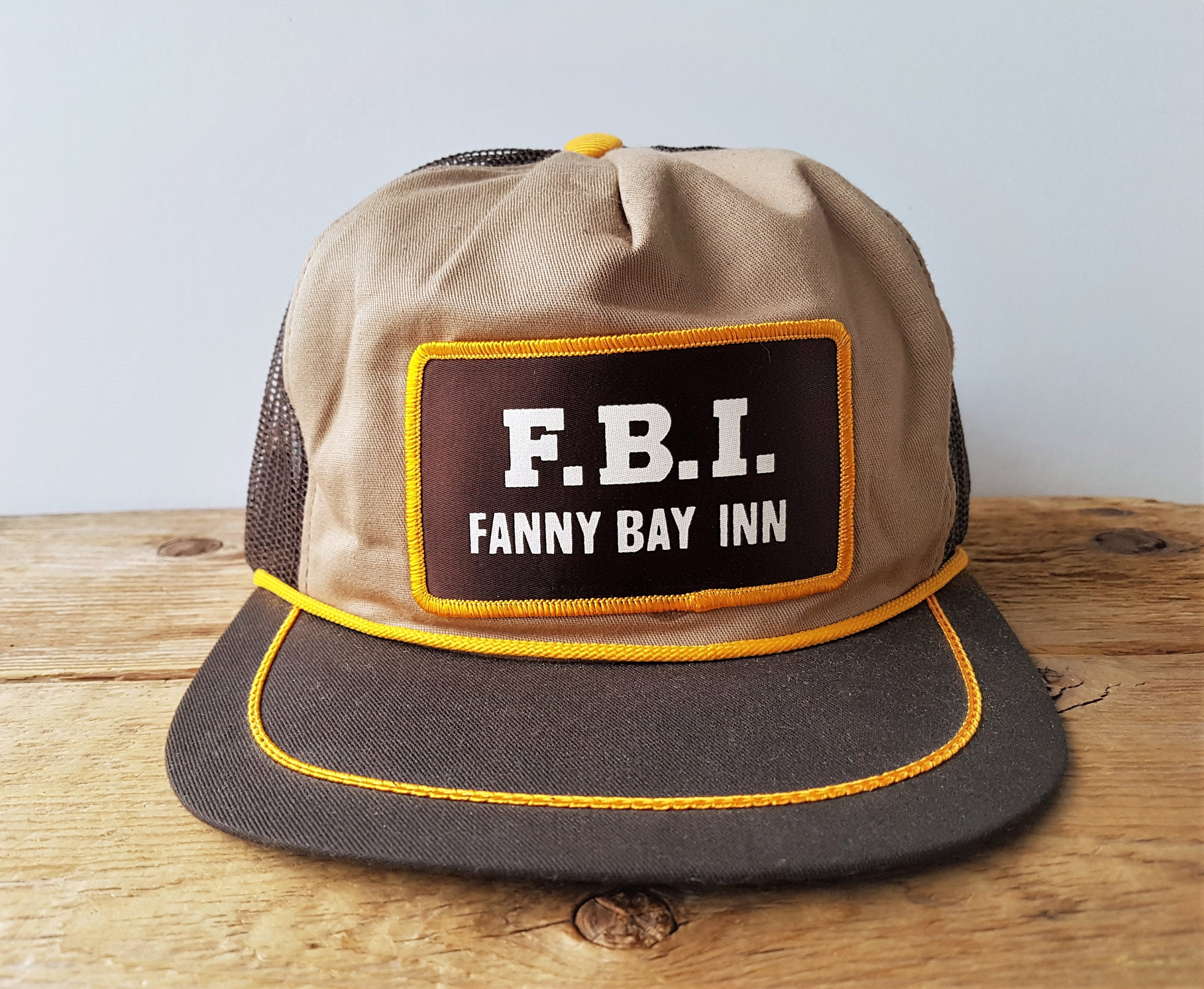 Vintage 70s FBI Fanny Bay Inn Pub 