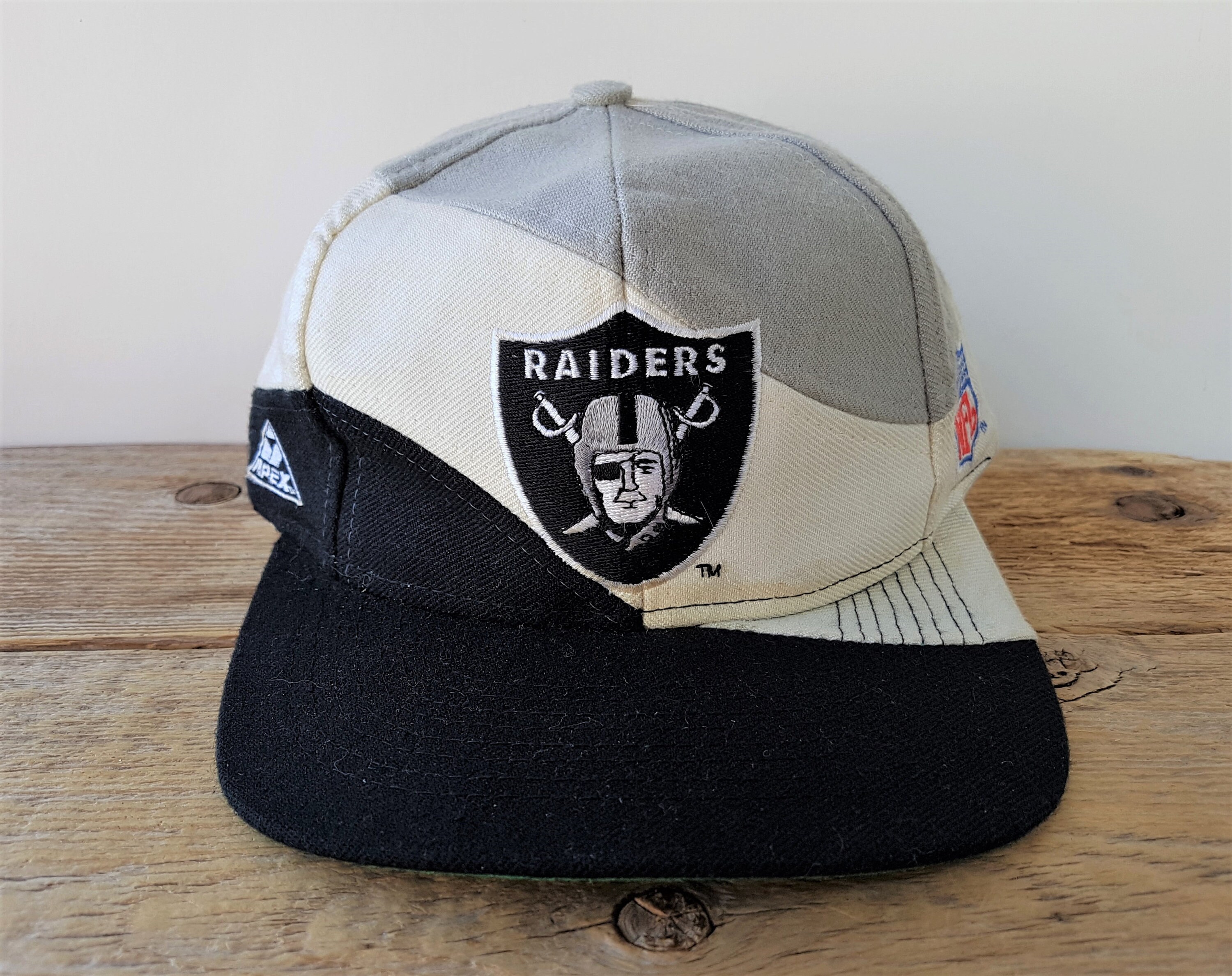 90s ビンテージ Old Raiders キャップ Apex One 黒/灰色 Vintage Los Angeles RAIDERS Apex One Snapback Hat NFL Pro Line