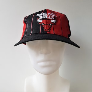 Vintage 90s Chicago Bulls NBA Basketball Team Starter