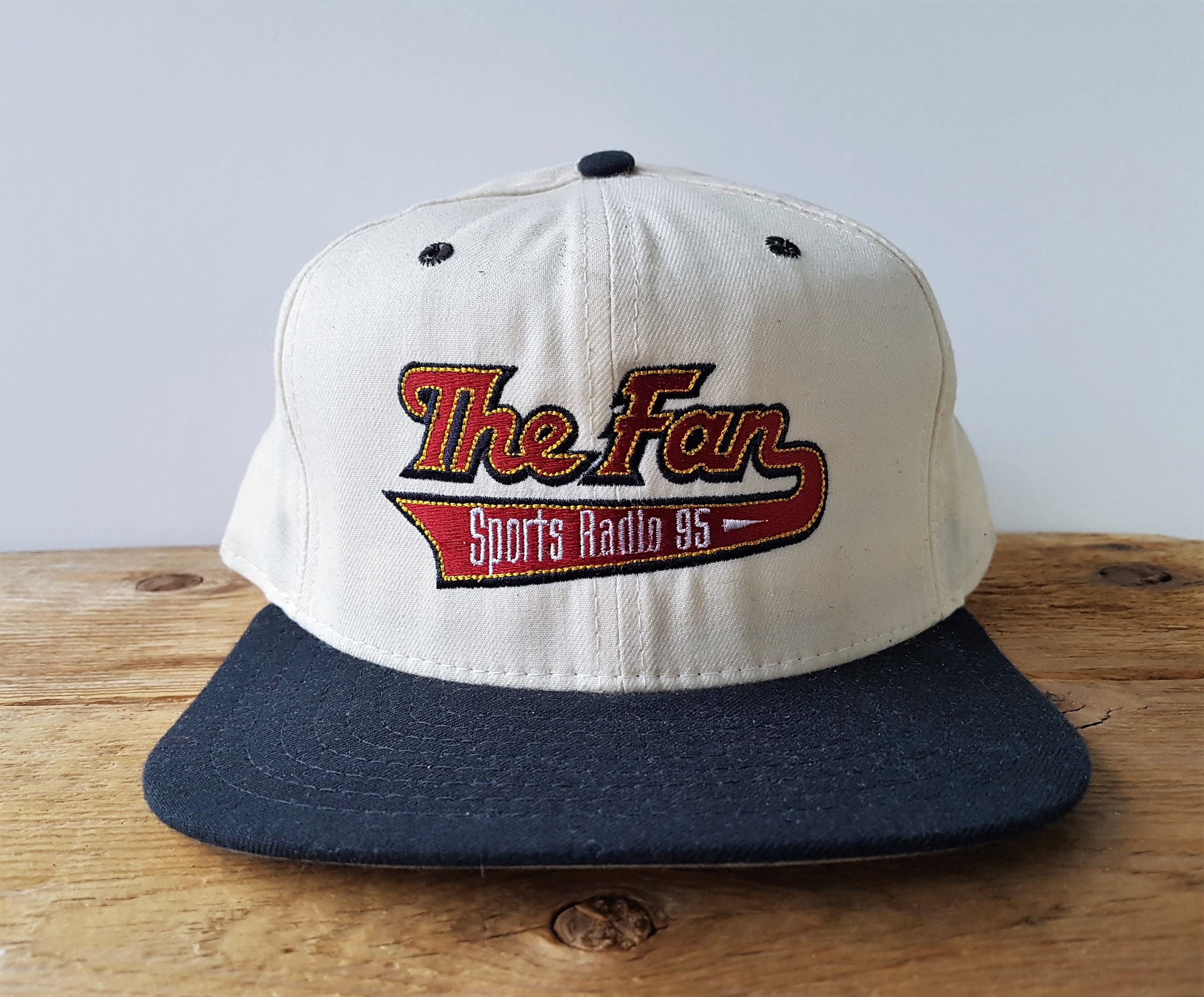 Vintage 90s THE FAN Sports Radio 95 Snapback Hat New Era Pro