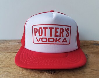 Vintage jaren 80 POTTER'S WODKA Trucker Hat - originele rode mesh snapback alcoholische drank promo baseballpet - retro feest hipster balpet